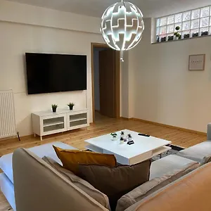 https://elaiorama-apartment.hotels-of-thessaloniki.com