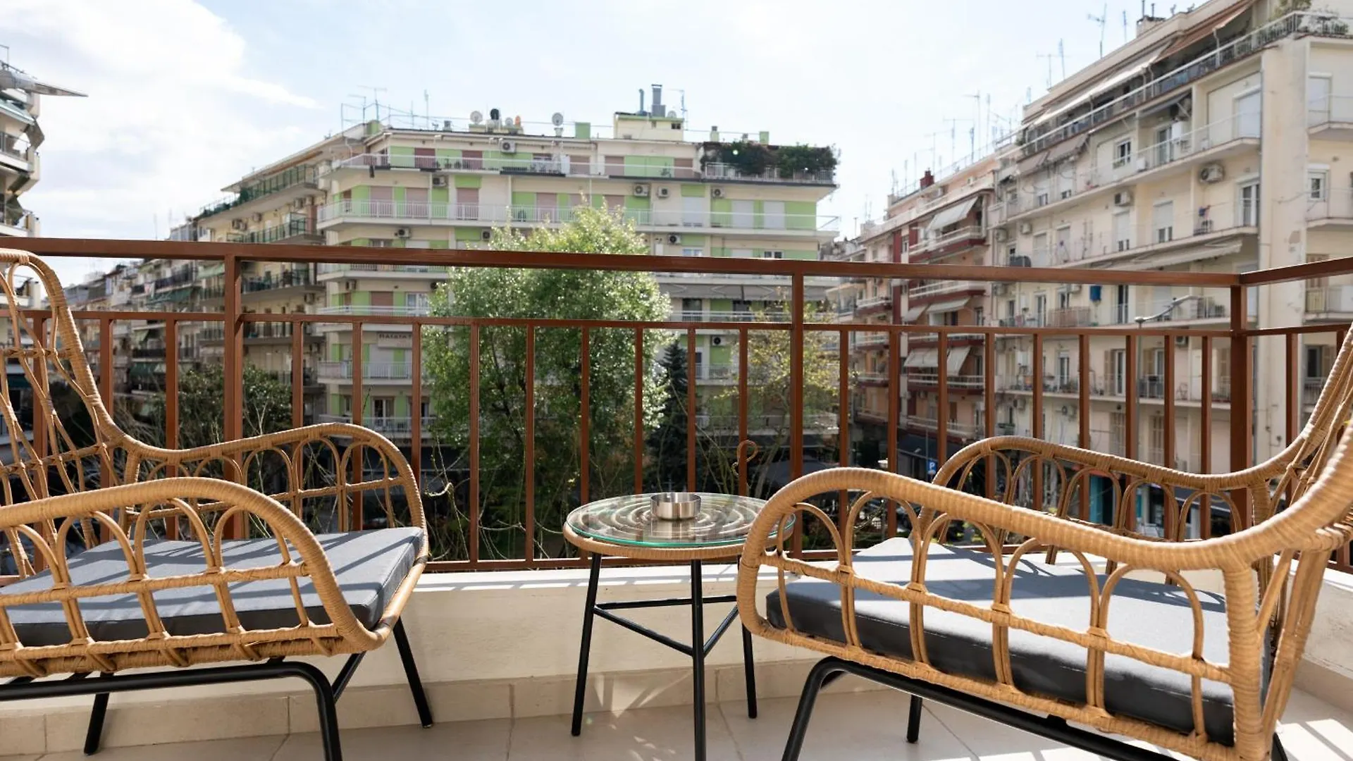 Crystal Haven Luxury Apartment By Binobi! Thessaloniki Griekenland